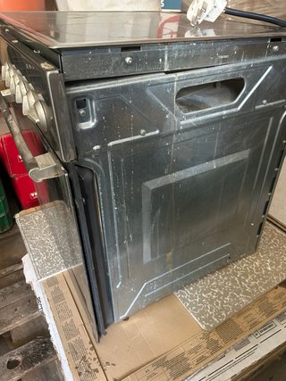 Horno con placa de inducción