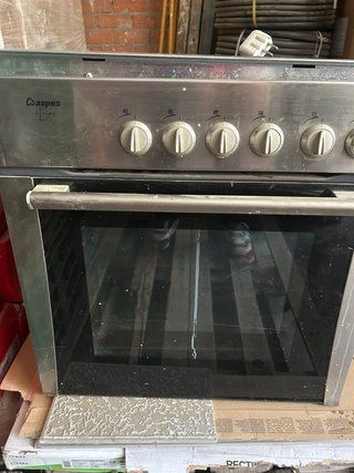 Horno con placa de inducción