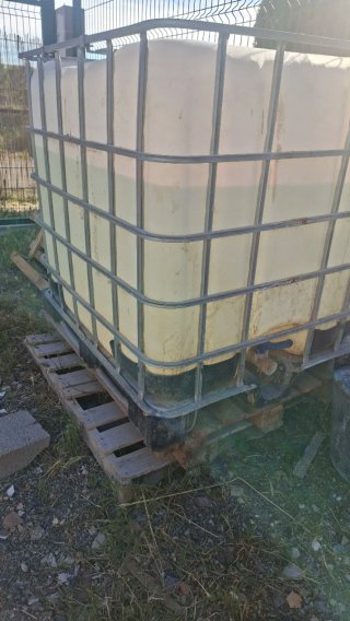 Bidón 1000L IBC con jaula metálica