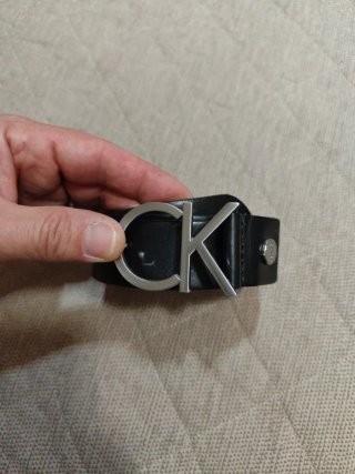 Cintura Calvin Klein con logo CK