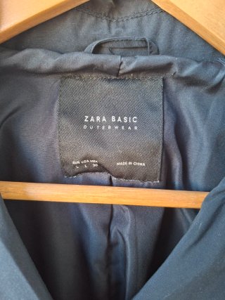 Gabardina azul marino Zara