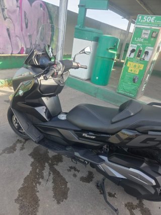 BMW C400 GT triple black 16 mil kilómetros