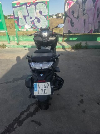 BMW C400 GT triple black 16 mil kilómetros