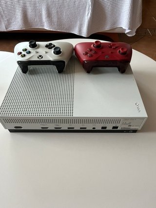 XBOX 360 + 2 mandos