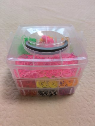 Caja de Gomas para Pulseras Surtidas