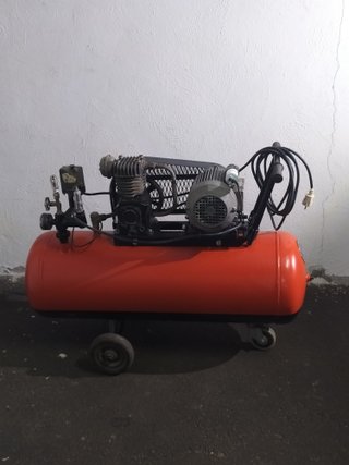 Compresor de Aire 100L.