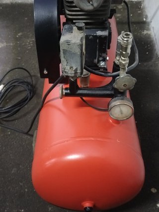 Compresor de Aire 100L.