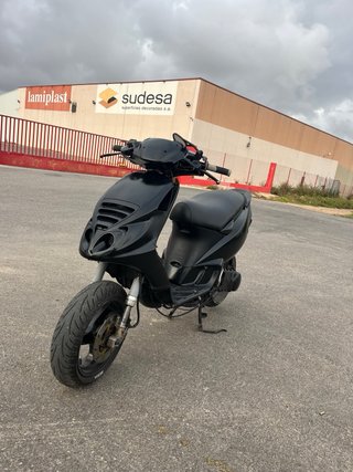 Piaggio NRG MC2 Scooter Negro