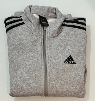 Chaqueta deportiva Adidas gris