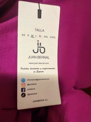 Vestido invitada buganvilla Juan Bernal