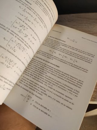 Ejercicios resueltos Matemática op. financieras