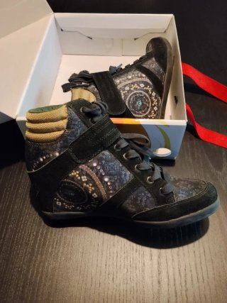 Zapatos Desigual plataforma