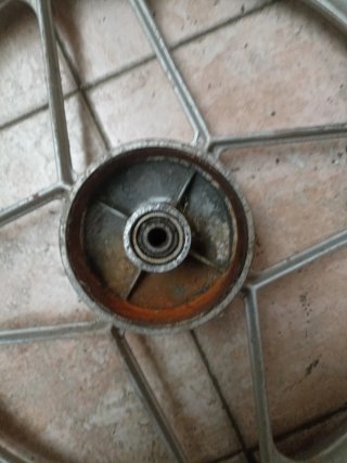 Juego llantas Derbi Variant Star en 16"
