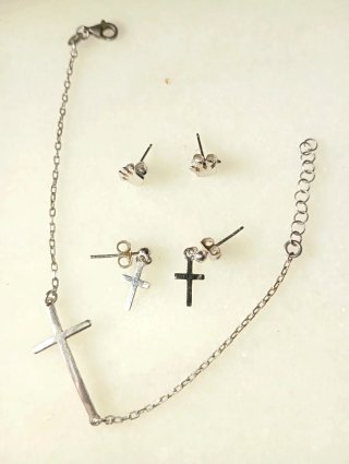Conjunto Plata 925: Pendientes y Pulsera Cruz