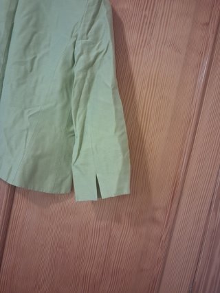 Blazer Verde pistacho Talla 40 Marca Elogy