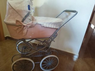 Carrito de capota para muñecas
