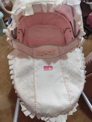 Carrito de capota para muñecas