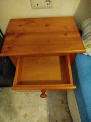 2 Mesitas de Noche Madera