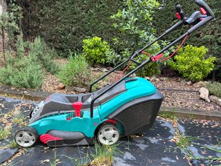 Cortacésped Eléctrico Bosch Rotak 40