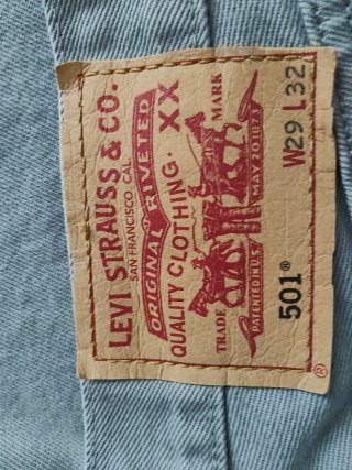 Pantalones Levi's grises 501