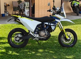 Husqvarna 701 Enduro 2024 Negra