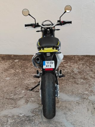 Husqvarna 701 Enduro 2024 Negra