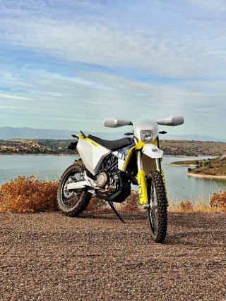 Husqvarna 701 Enduro 2024 Negra