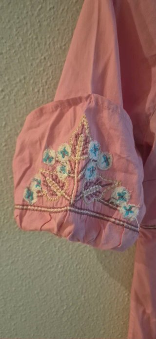 Blusa Flamenco Rosa Bordada Talla M
