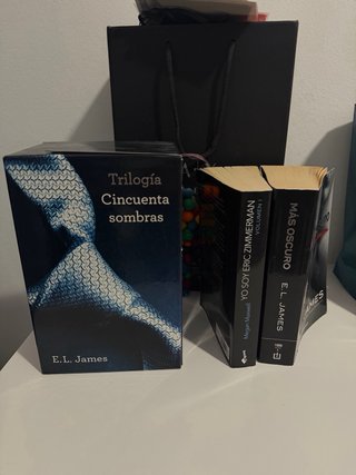 Más oscuro : "cincuenta sombras" contada por Ch