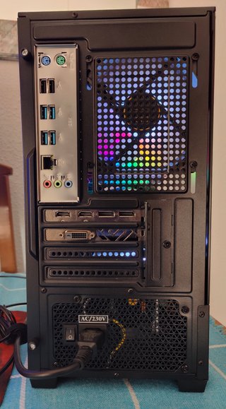 PC Gaming Negro 32GB RX570 Xeon(i7) NVMe PC-219