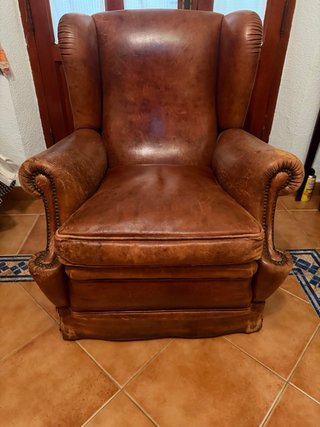 Sillón Orejero de Piel Marrón