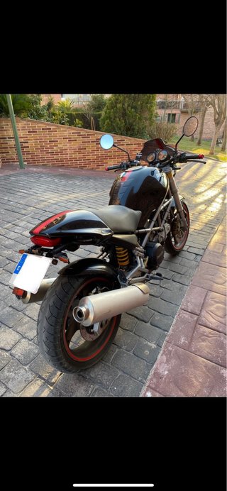 Ducati Monster 620, 75.000 km y muy buen estado