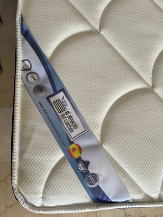 Base tapizada Pikolin patas plegables+colchón
