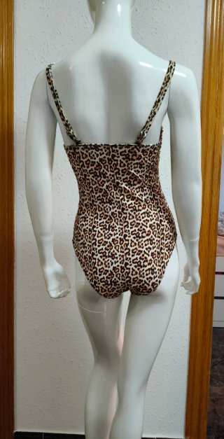 Bañador Más Pareo leopardo con detalles dorados