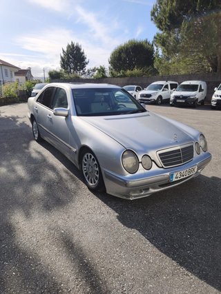 Mercedes-Benz E270 2001