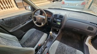 Mazda 323 2003