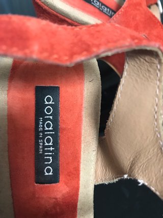 Sandalias Doralia Rojas Plataforma Flor