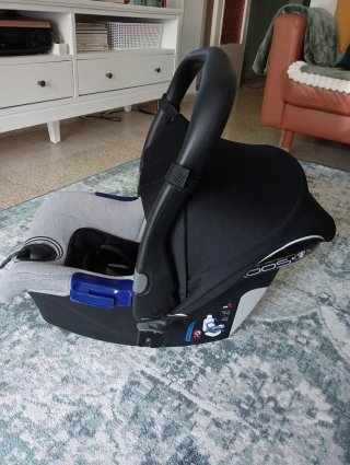 Silla coche y carro bebé de la marca "Jane Muum".