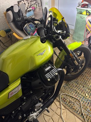 Moto Guzzi V70 Sport Verde 2025 - 300 km