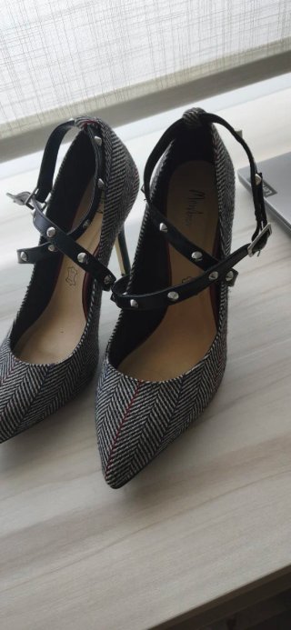 Zapato Stiletto Tacón Negro Gris