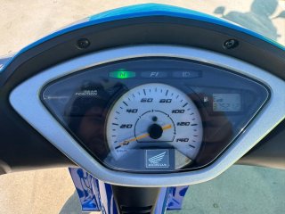 Honda Innova 125 azul
