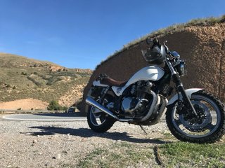 Kawasaki Zephyr 750 Cafe Racer Scrambler
