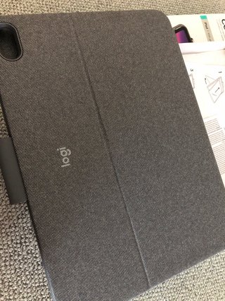 Logitech Combo Touch iPad 10ª Gen A16