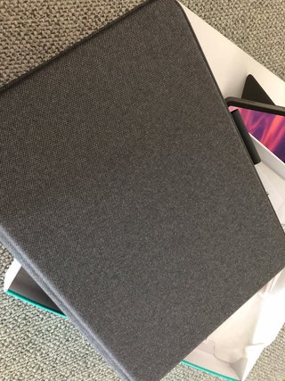 Logitech Combo Touch iPad 10ª Gen A16