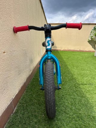 Bicicleta Scott Contessa sin pedales 12 pulgadas