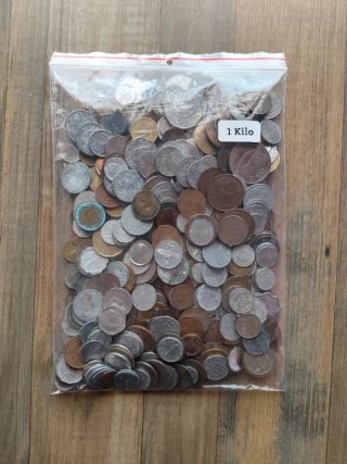 Bolsa 1 Kg Monedas Extranjeras Variadas