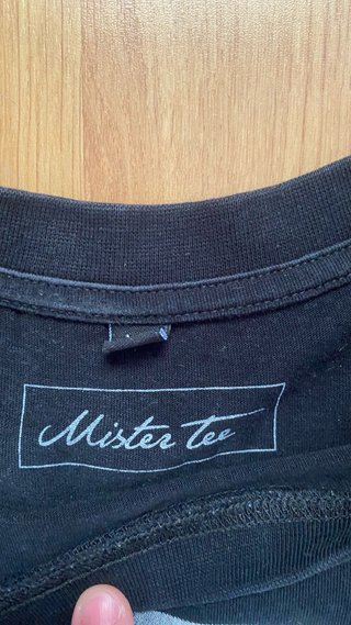 Camiseta Mr Tee Negra con Estampado