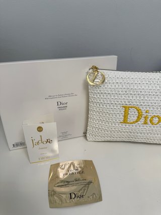 Pouch Solar Dior Blanco-Dorado mas aceite J’Adore