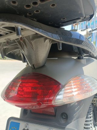 Tulipa trasera moto Honda @