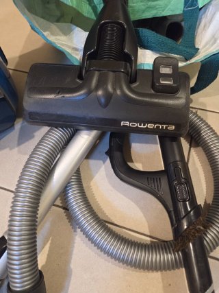 Aspiradora Rowenta Silence Force Compact